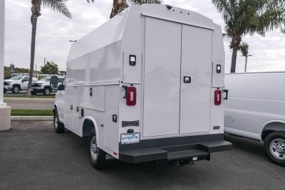 2026 Chevrolet Express Cutaway 3500 3500 Van 139"