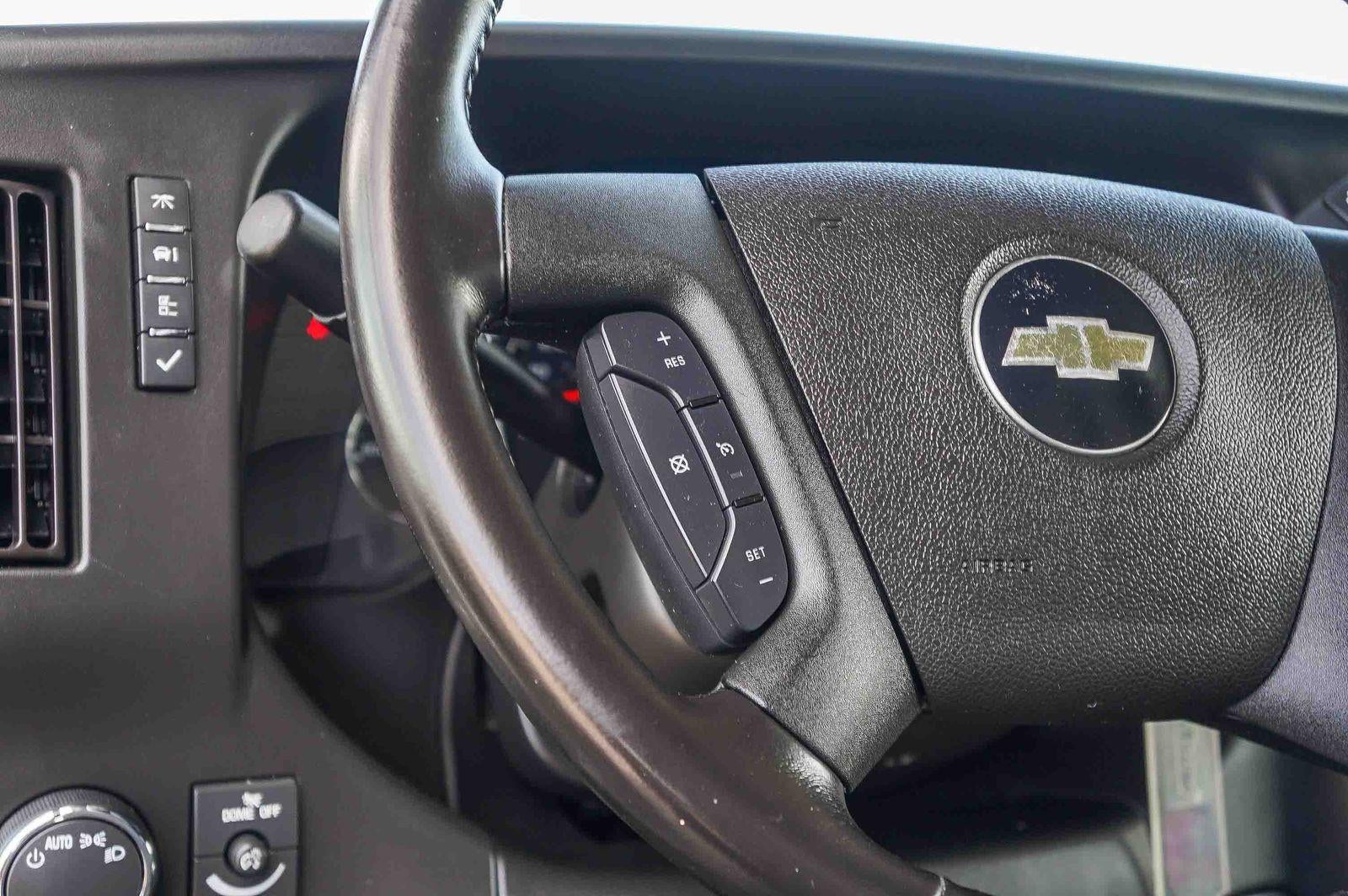 2023 Chevrolet Express Cutaway 3500 Base