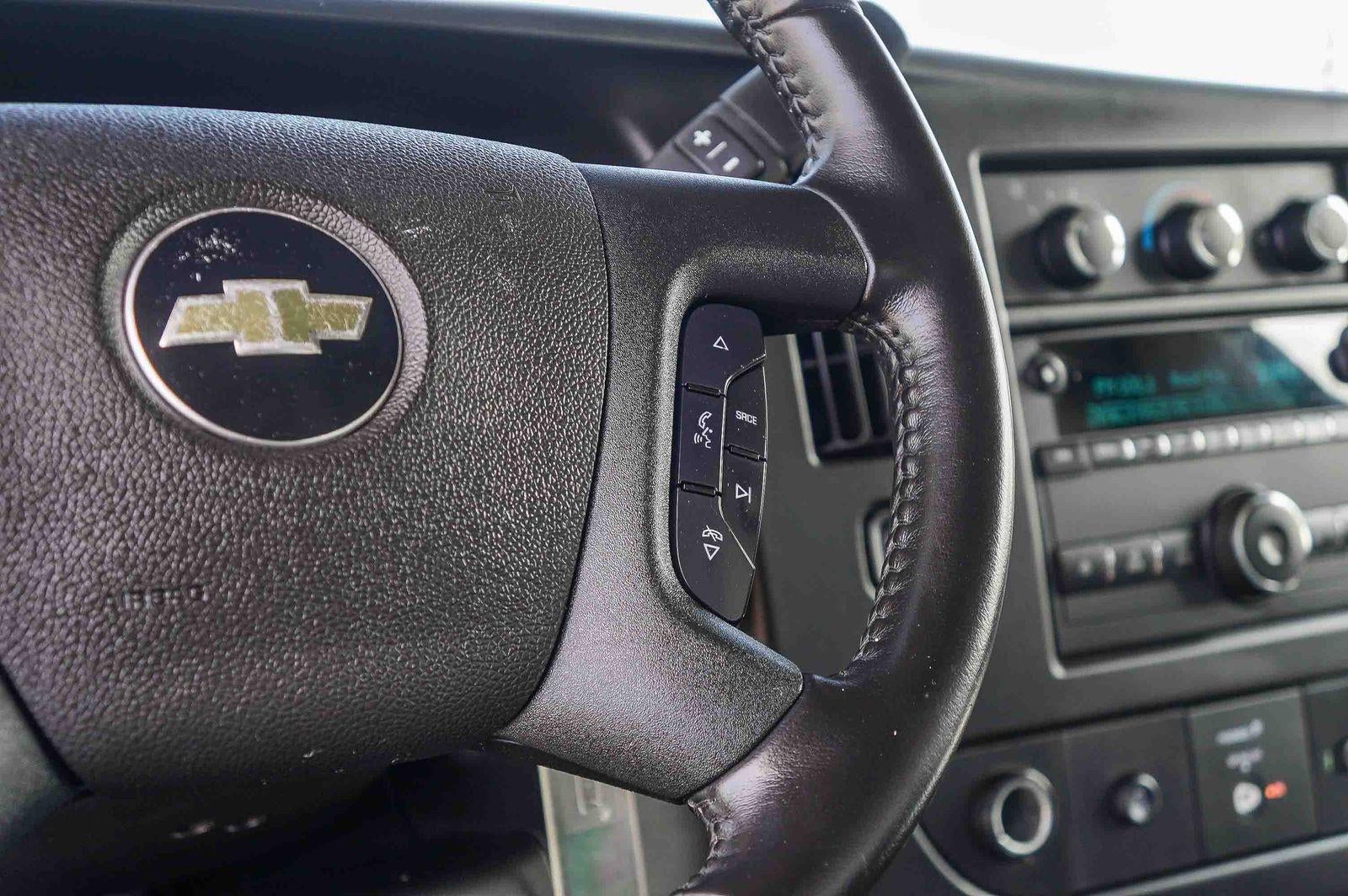 2023 Chevrolet Express Cutaway 3500 Base