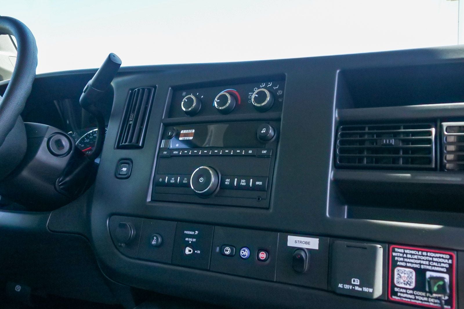 2026 Chevrolet Express Cutaway 3500 3500 Van 139"