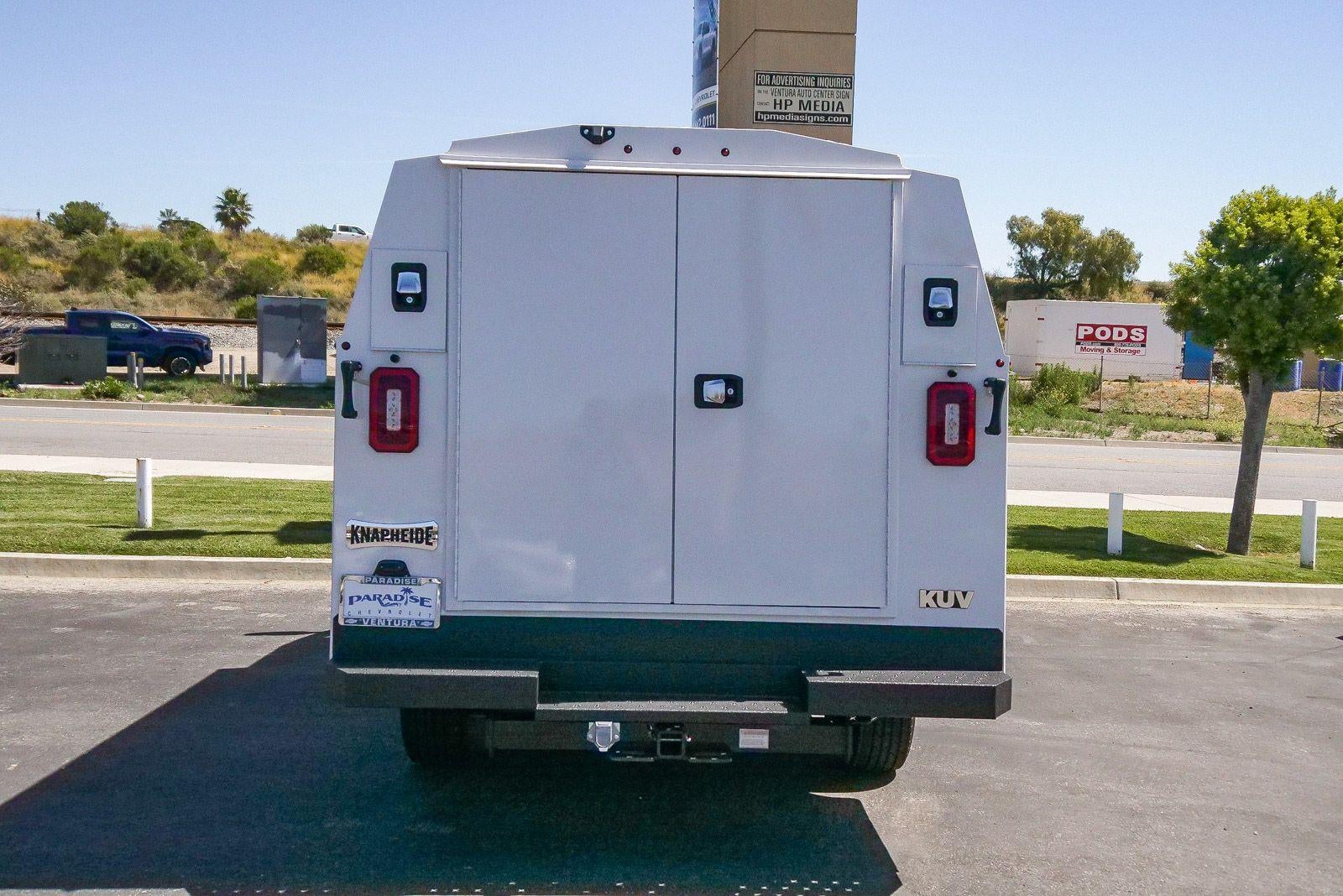 2026 Chevrolet Express Cutaway 3500 3500 Van 139"