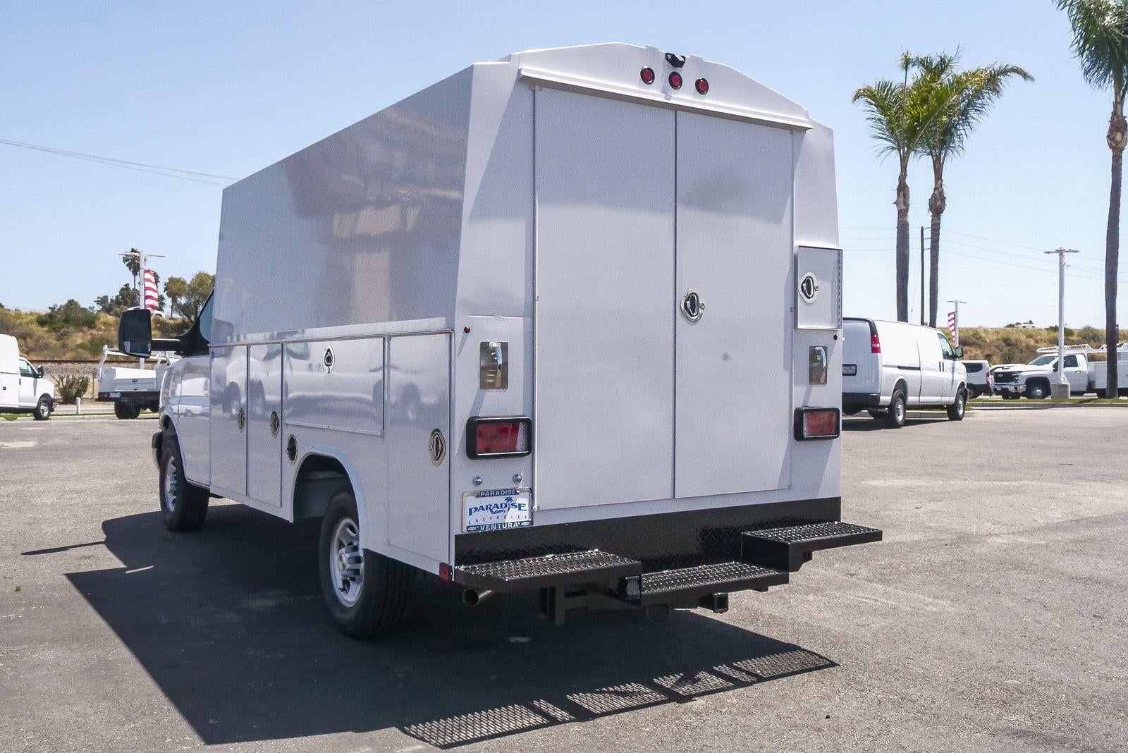 2026 Chevrolet Express Cutaway 3500 3500 Van 139"
