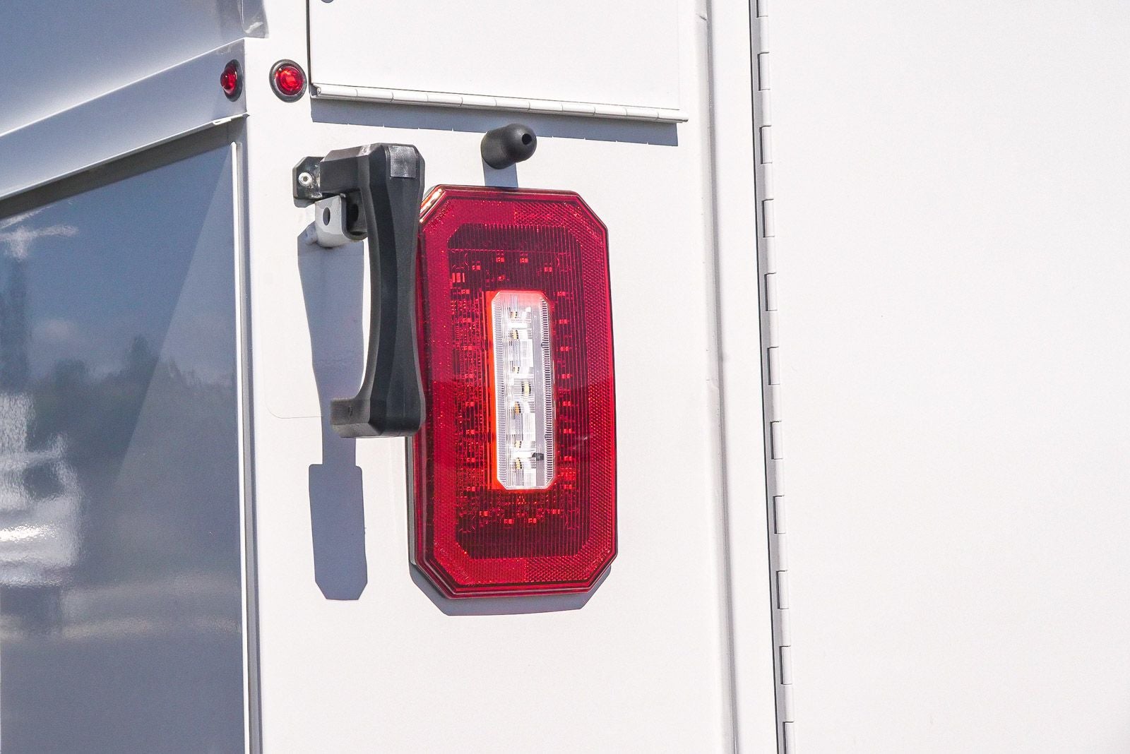 2026 Chevrolet Express Cutaway 3500 3500 Van 139"