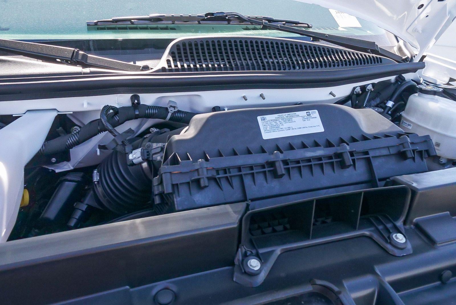 2026 Chevrolet Express Cutaway 3500 3500 Van 139"