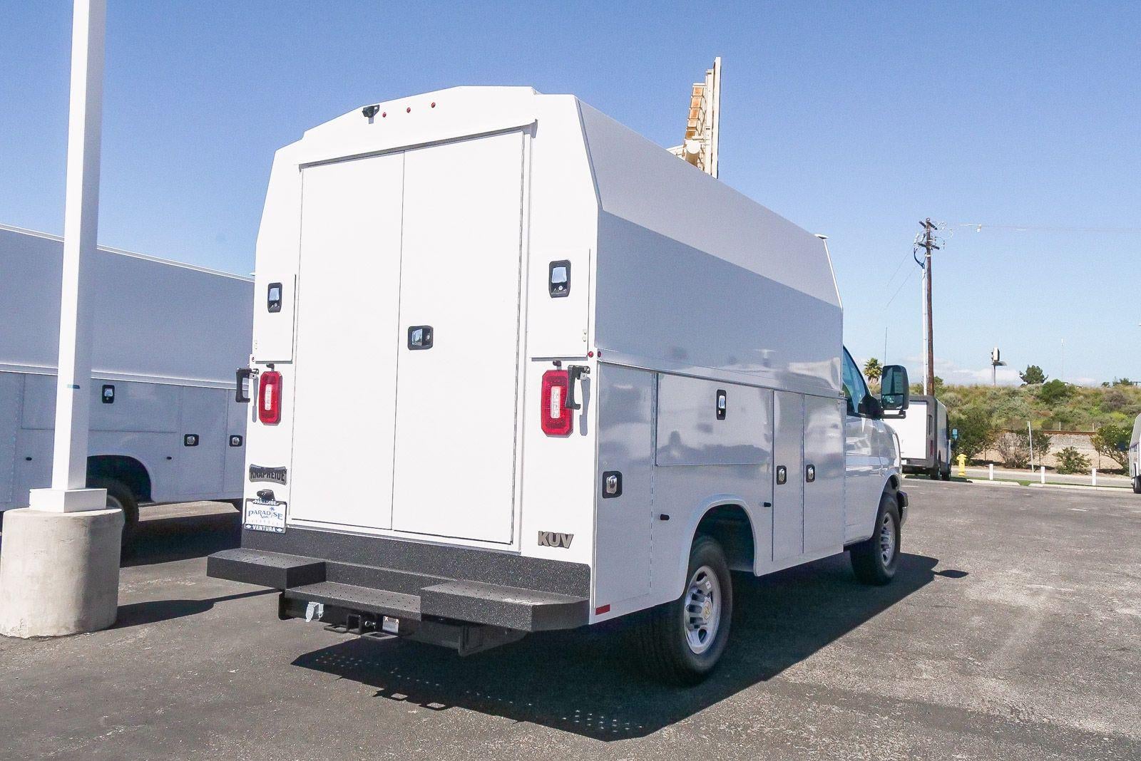 2026 Chevrolet Express Cutaway 3500 3500 Van 139"