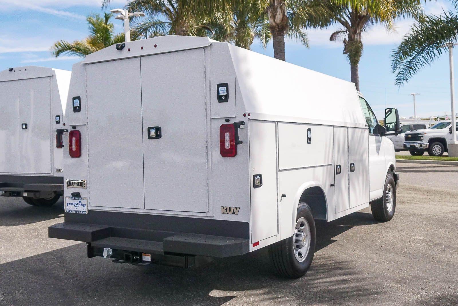 2026 Chevrolet Express Cutaway 3500 3500 Van 139"