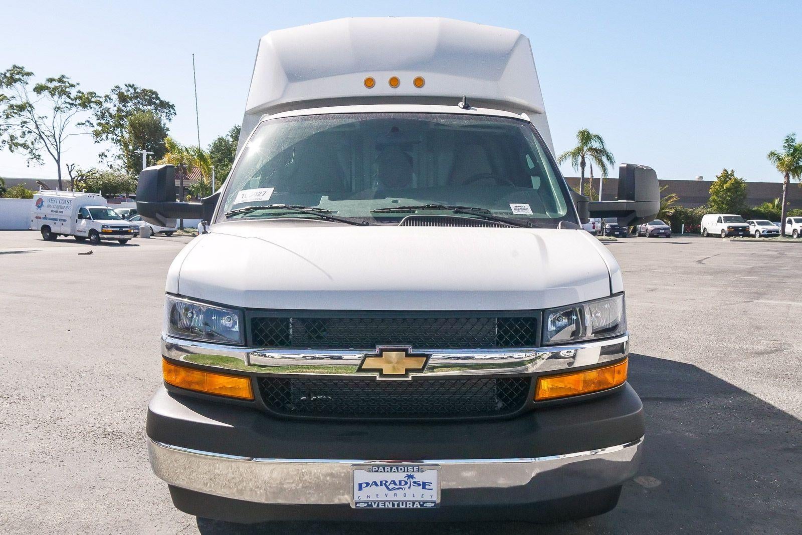 2026 Chevrolet Express Cutaway 3500 3500 Van 139"