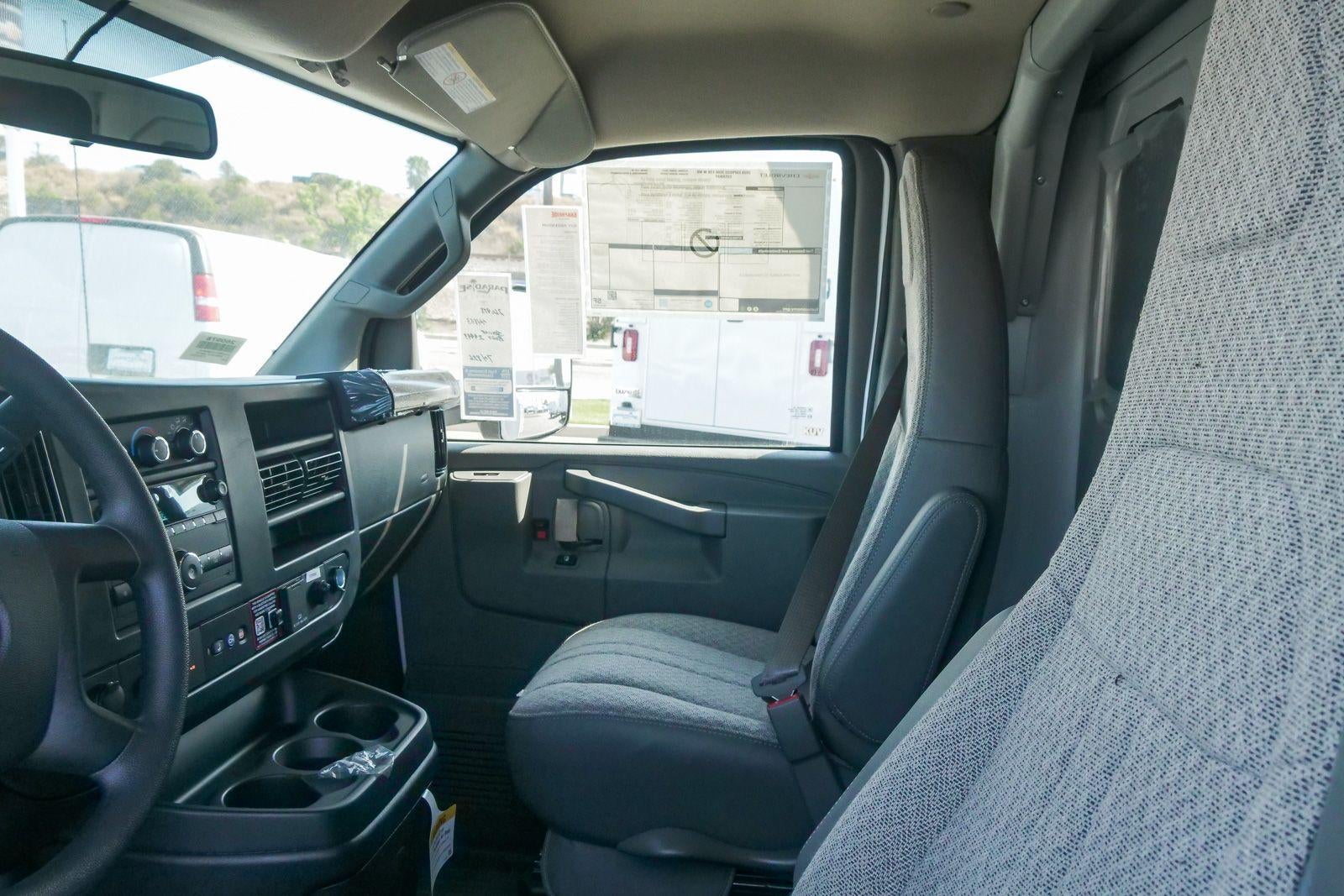 2026 Chevrolet Express Cutaway 3500 3500 Van 139"