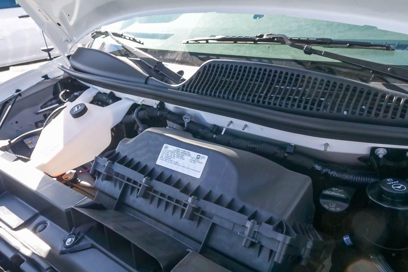 2026 Chevrolet Express Cutaway 3500 3500 Van 139"