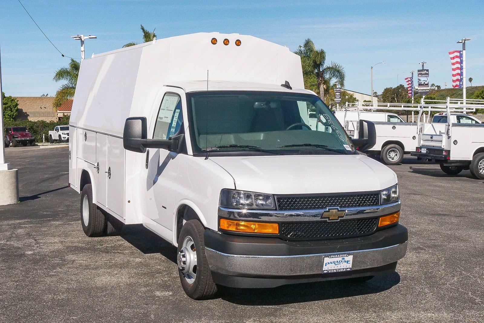 2026 Chevrolet Express Cutaway 3500 3500 Van 139"