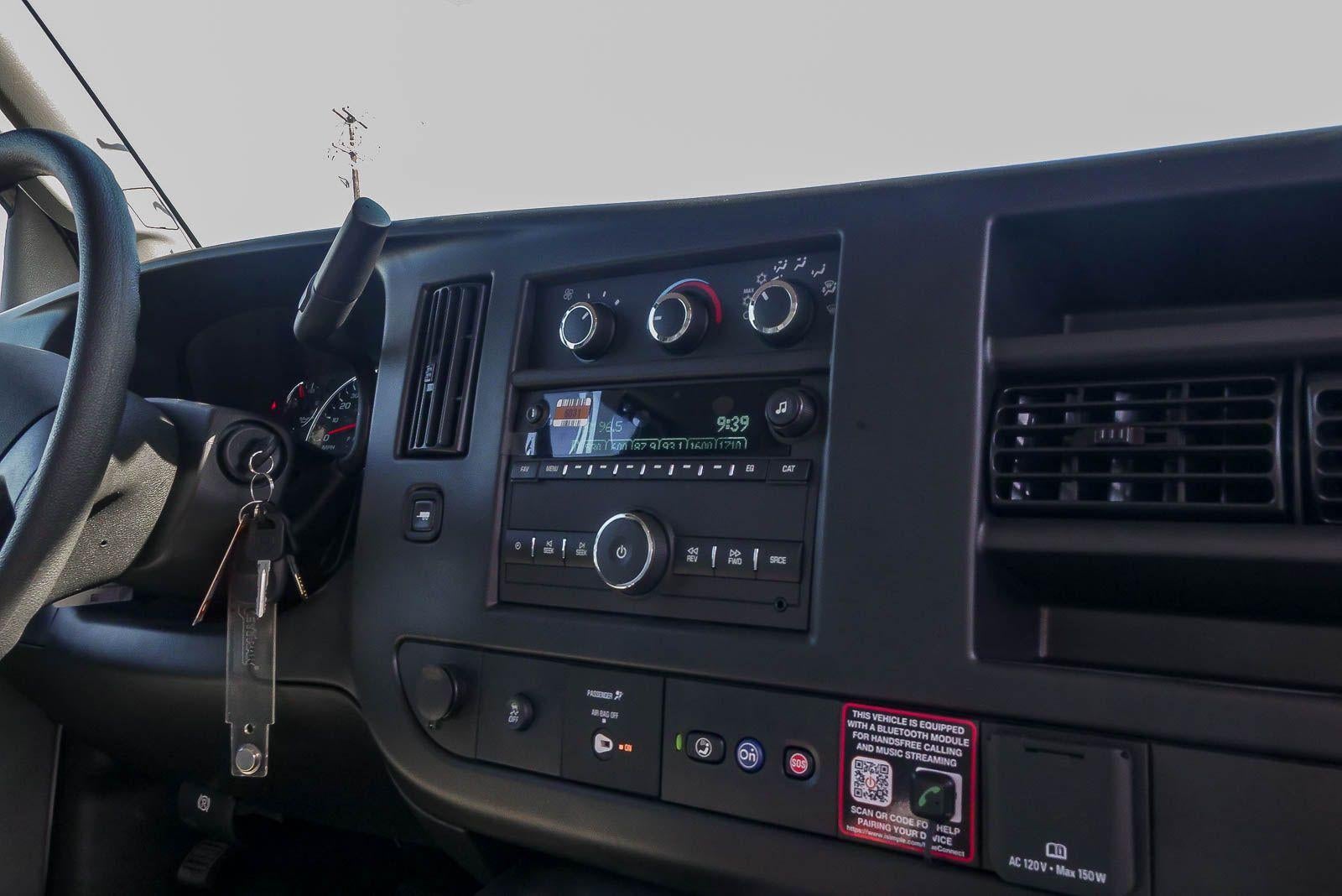 2026 Chevrolet Express Cutaway 3500 3500 Van 139"