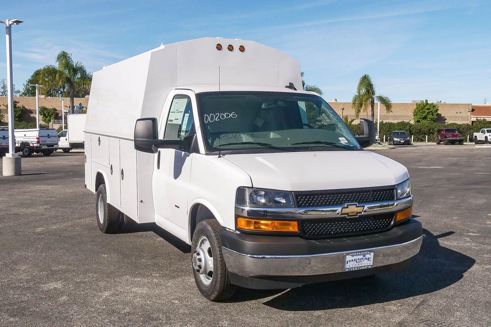 2026 Chevrolet Express Cutaway 3500 3500 Van 139"