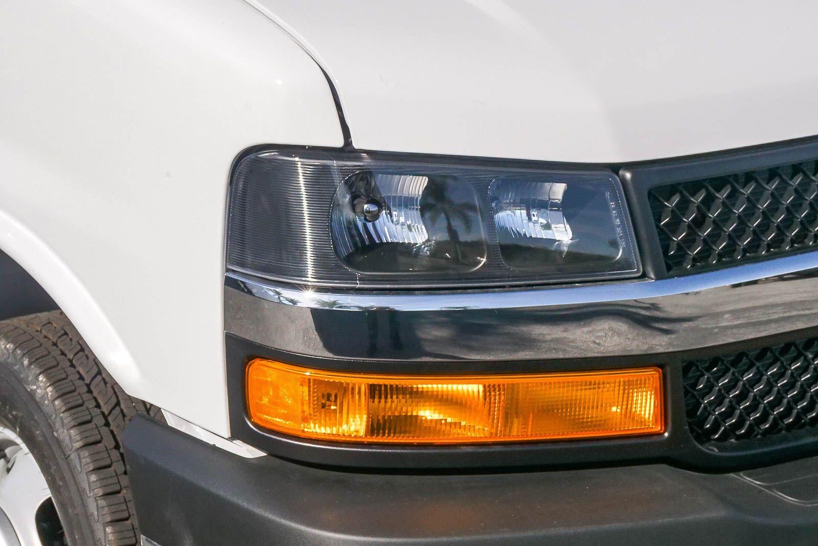 2026 Chevrolet Express Cutaway 3500 3500 Van 139"