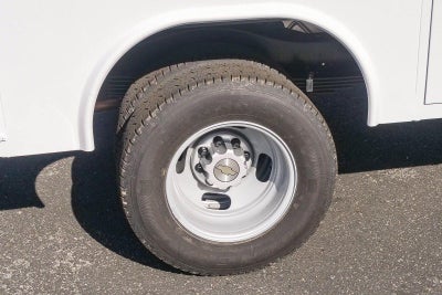 2026 Chevrolet Express Cutaway 3500 3500 Van 139"