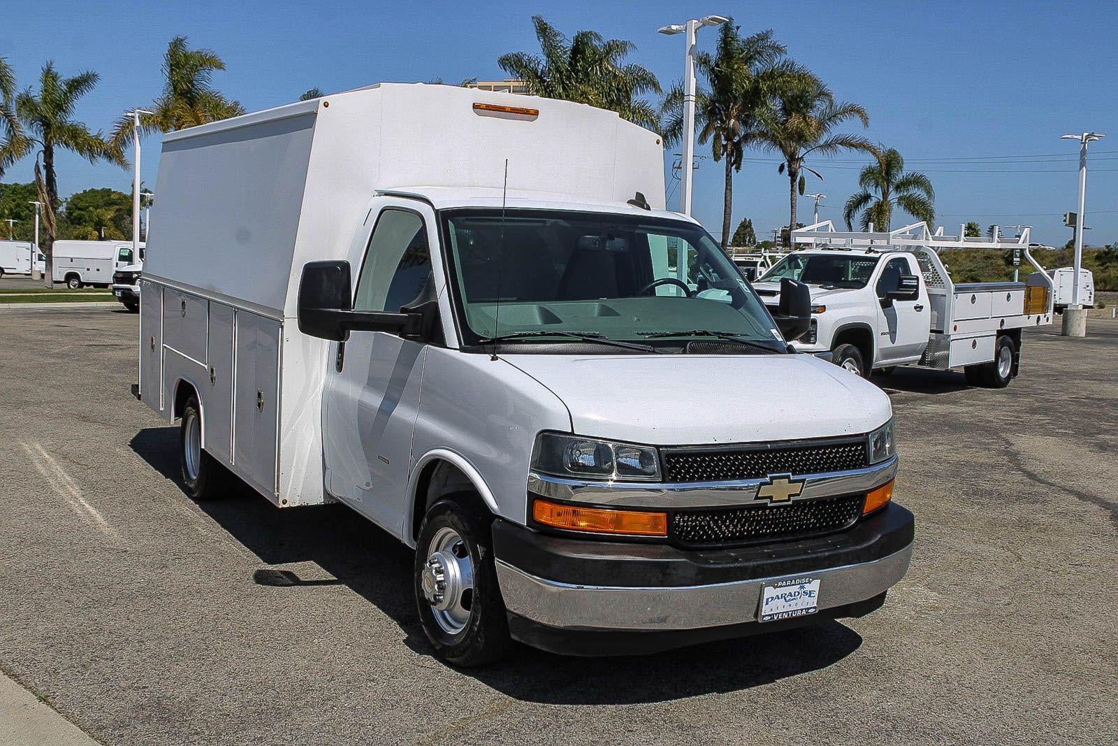 2022 Chevrolet Express Cutaway 3500 Base