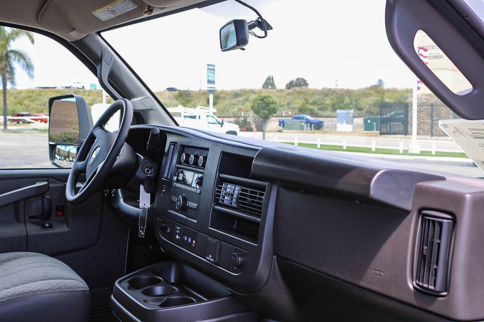 2026 Chevrolet Express Cutaway 3500 3500 Van 159"