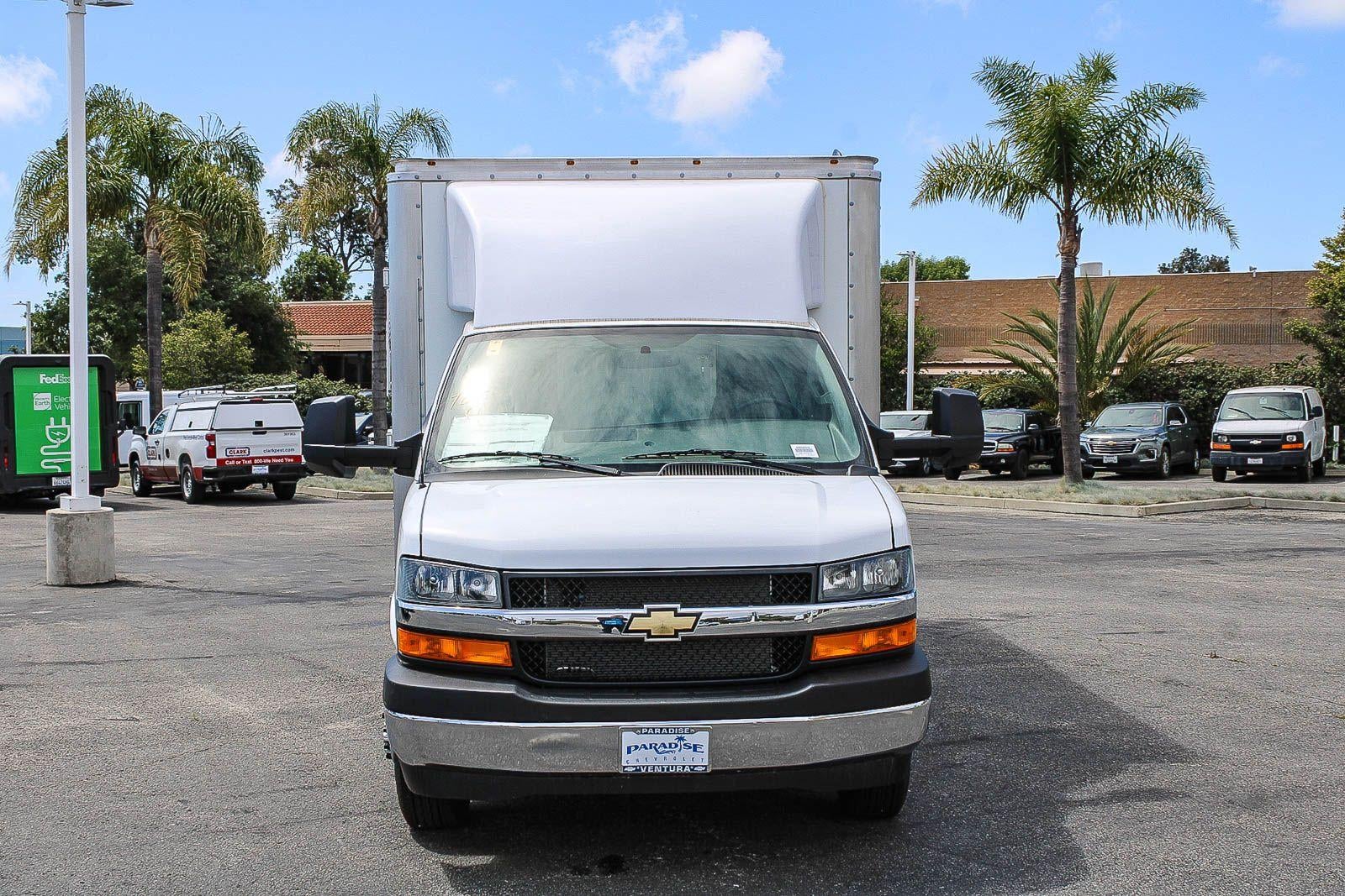 2026 Chevrolet Express Cutaway 3500 3500 Van 159"
