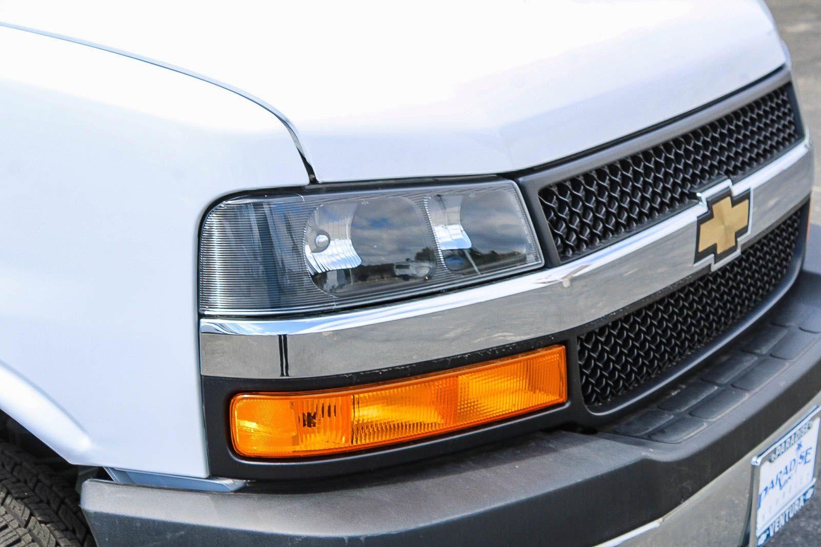 2026 Chevrolet Express Cutaway 3500 3500 Van 159"