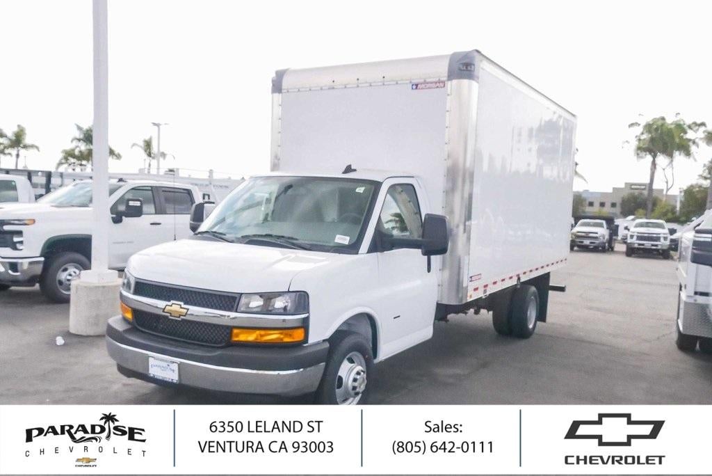 2025 Chevrolet Express Cutaway 3500 3500 Van 177"