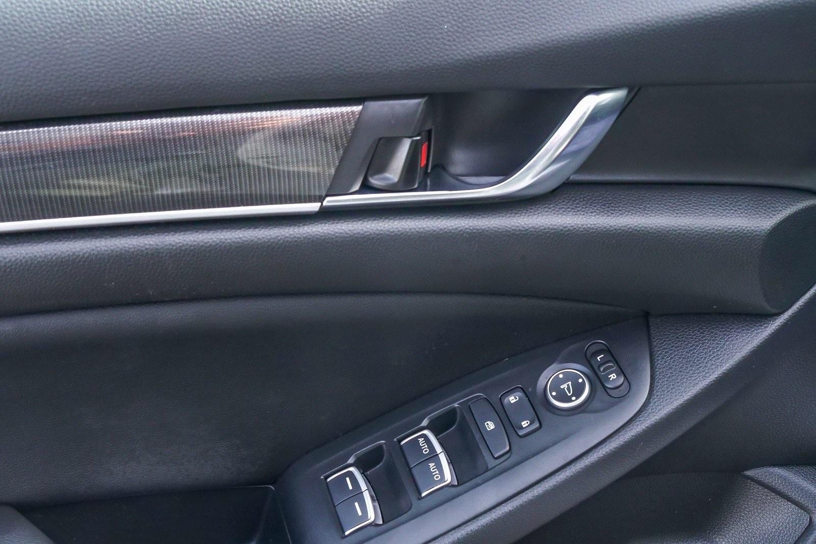 2022 Honda Accord Sedan Sport SE