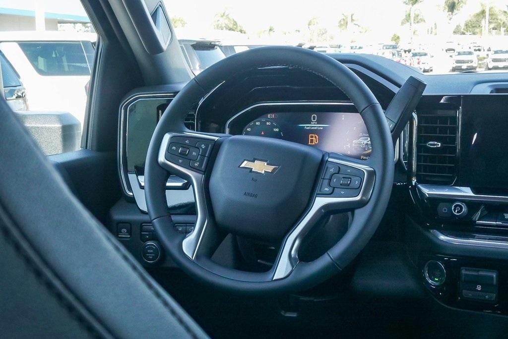 2025 Chevrolet Silverado 2500 HD Crew Cab Standard Box 4-Wheel Drive LT