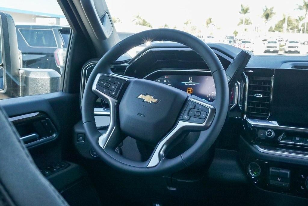 2025 Chevrolet Silverado 2500 HD Crew Cab Standard Box 4-Wheel Drive LT