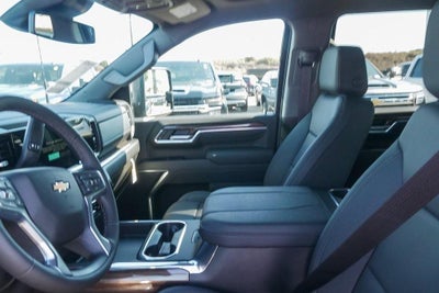 2025 Chevrolet Silverado 2500 HD Crew Cab Standard Box 4-Wheel Drive LT
