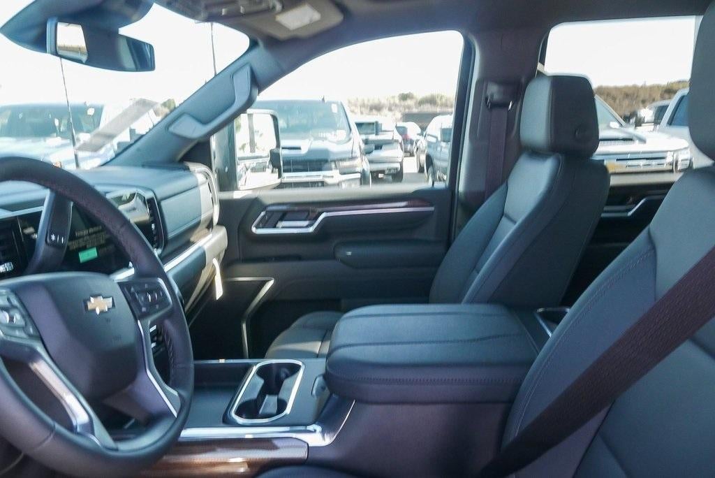 2025 Chevrolet Silverado 2500 HD Crew Cab Standard Box 4-Wheel Drive LT