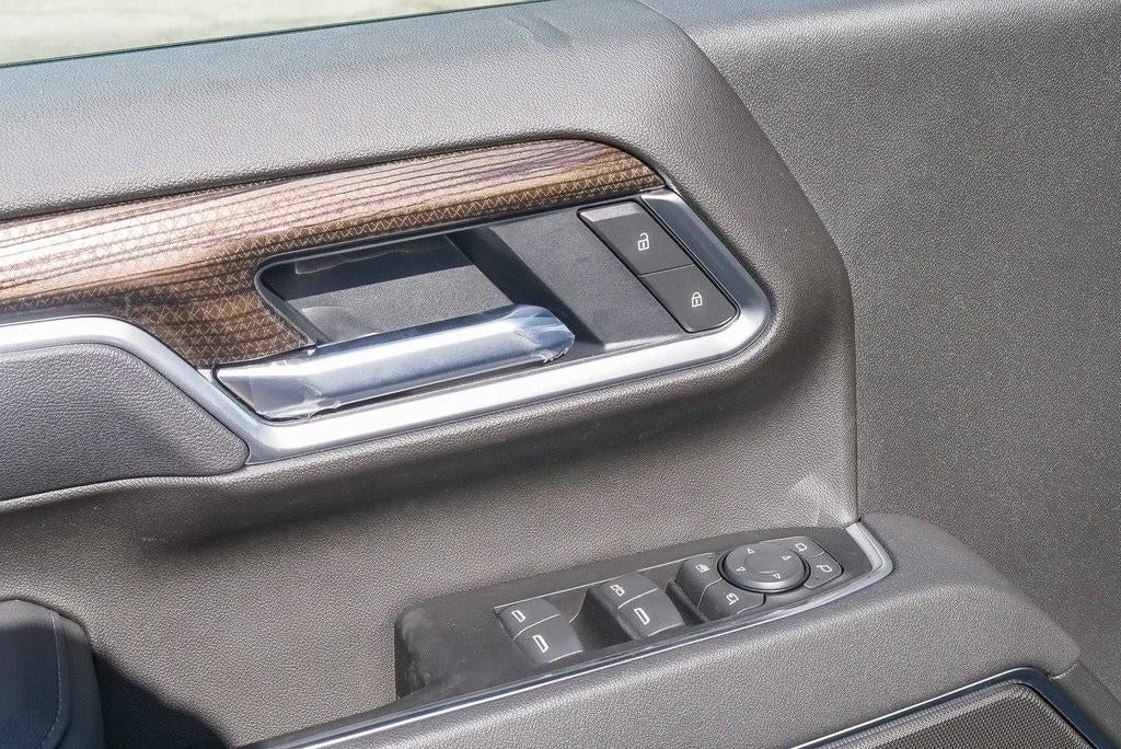 2025 Chevrolet Silverado 2500 HD Crew Cab Standard Box 4-Wheel Drive LT