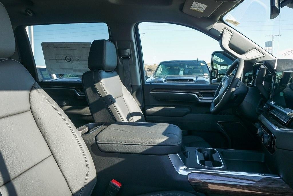 2025 Chevrolet Silverado 2500 HD Crew Cab Standard Box 4-Wheel Drive LT