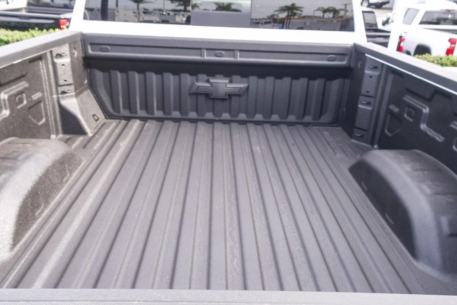 2026 Chevrolet Silverado 2500 HD Crew Cab Standard Box 4-Wheel Drive LTZ