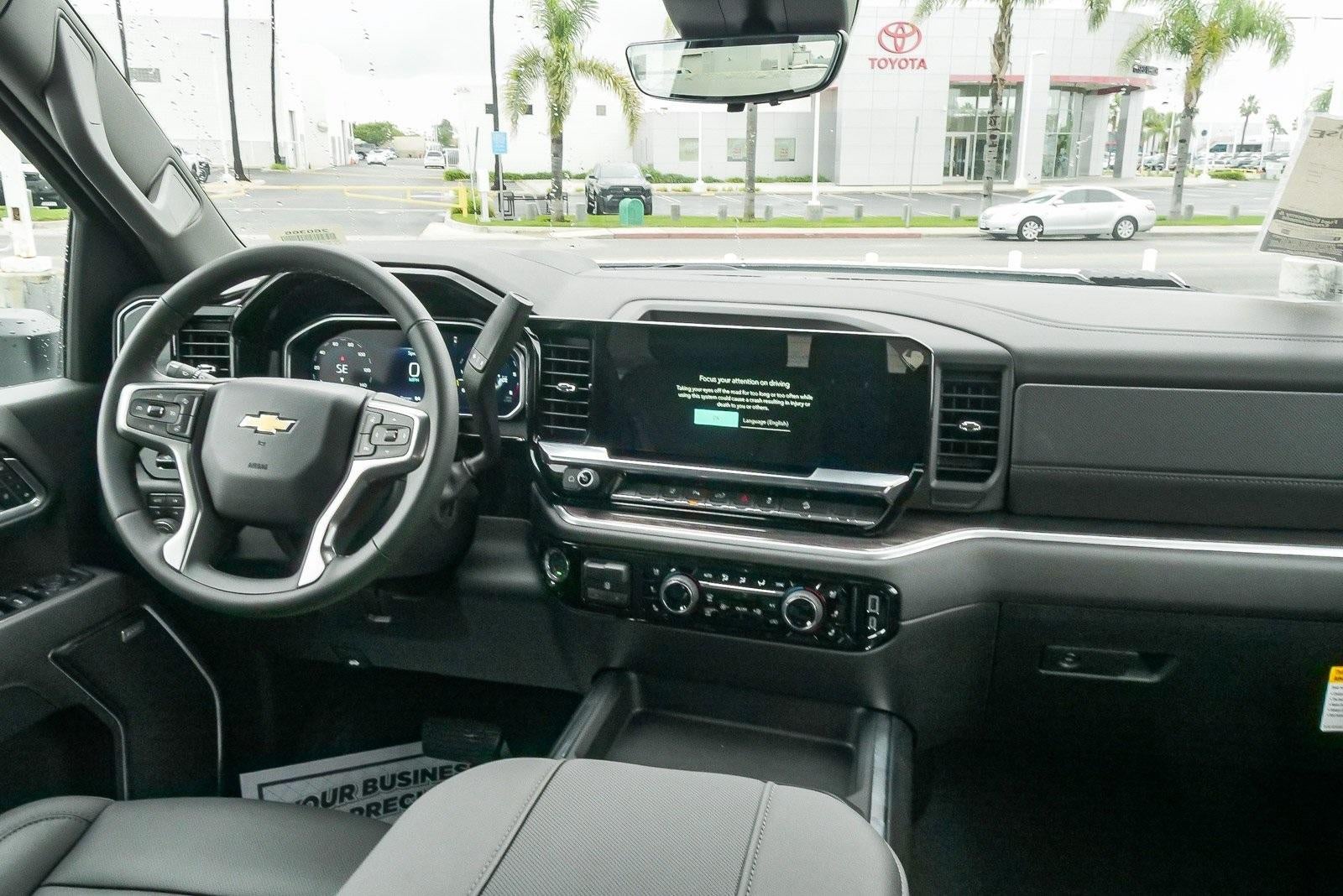 2026 Chevrolet Silverado 2500 HD Crew Cab Standard Box 4-Wheel Drive LTZ