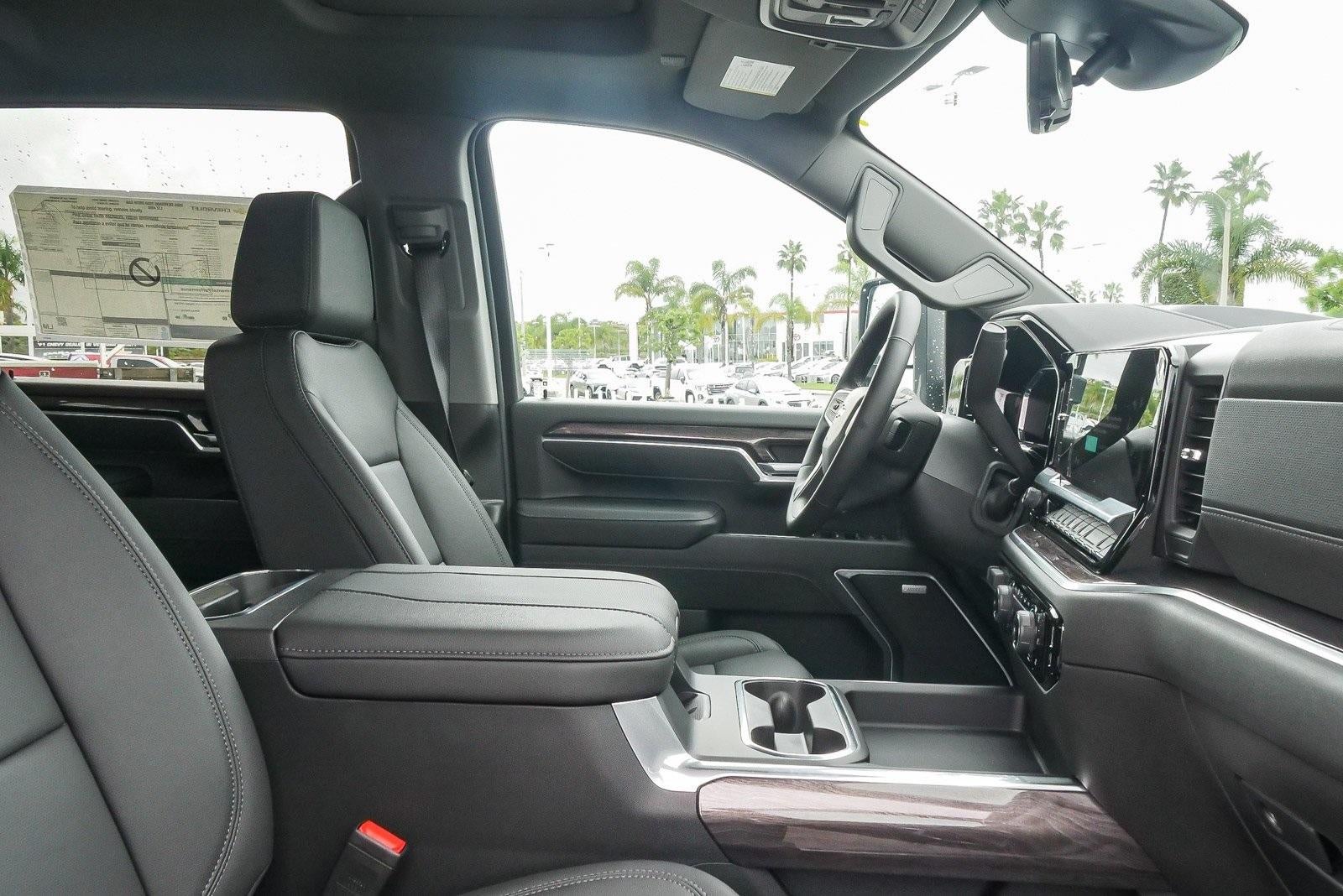 2026 Chevrolet Silverado 2500 HD Crew Cab Standard Box 4-Wheel Drive LTZ