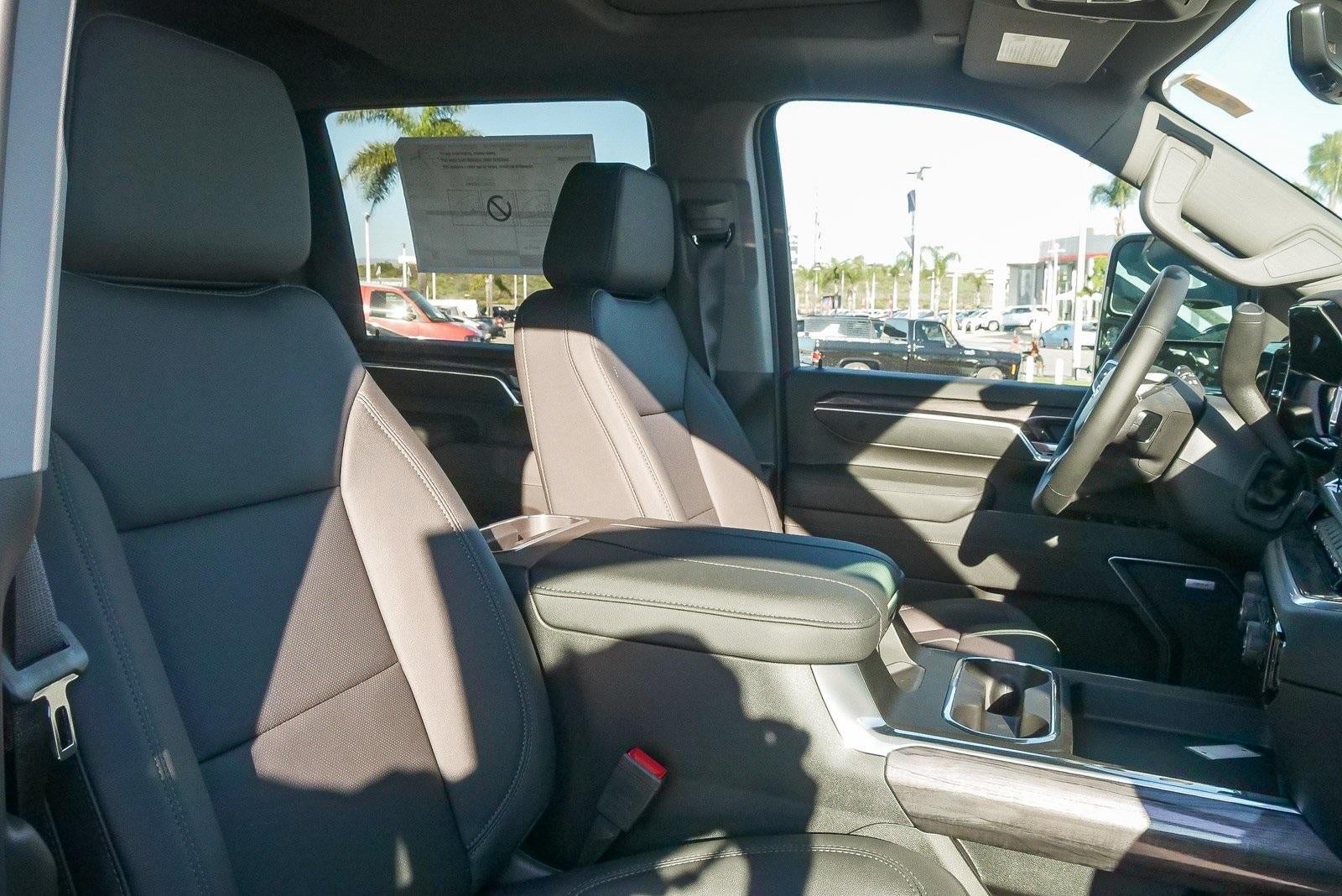 2026 Chevrolet Silverado 2500 HD Crew Cab Standard Box 4-Wheel Drive LTZ