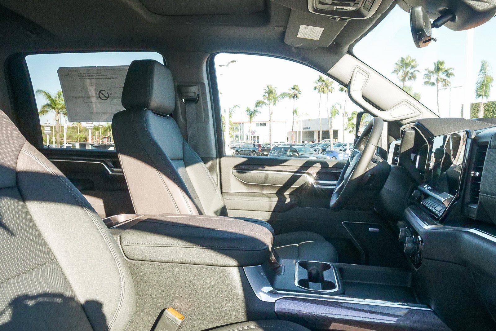 2026 Chevrolet Silverado 2500 HD Crew Cab Standard Box 4-Wheel Drive LTZ