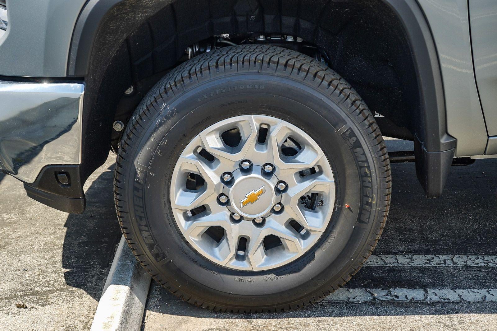 2026 Chevrolet Silverado 2500 HD Crew Cab Standard Box 4-Wheel Drive LTZ