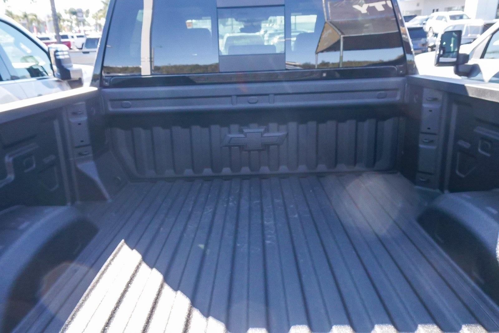 2026 Chevrolet Silverado 2500 HD Crew Cab Standard Box 4-Wheel Drive High Country