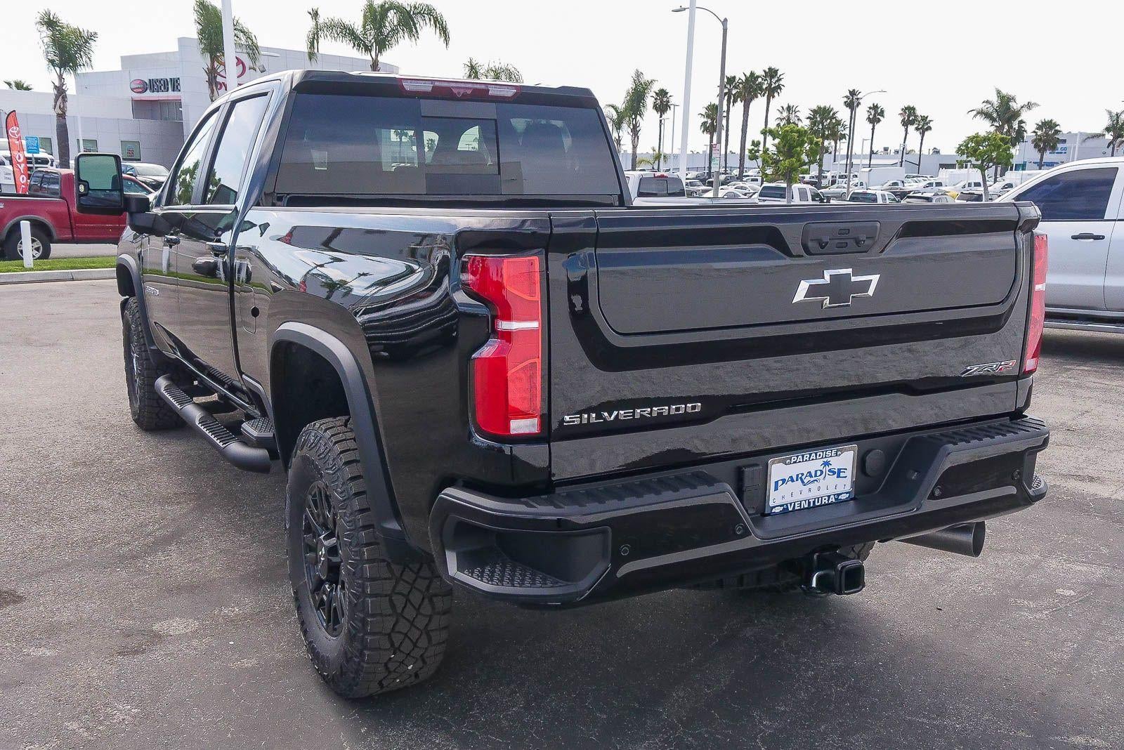 2026 Chevrolet Silverado 2500 HD Crew Cab Standard Box 4-Wheel Drive ZR2