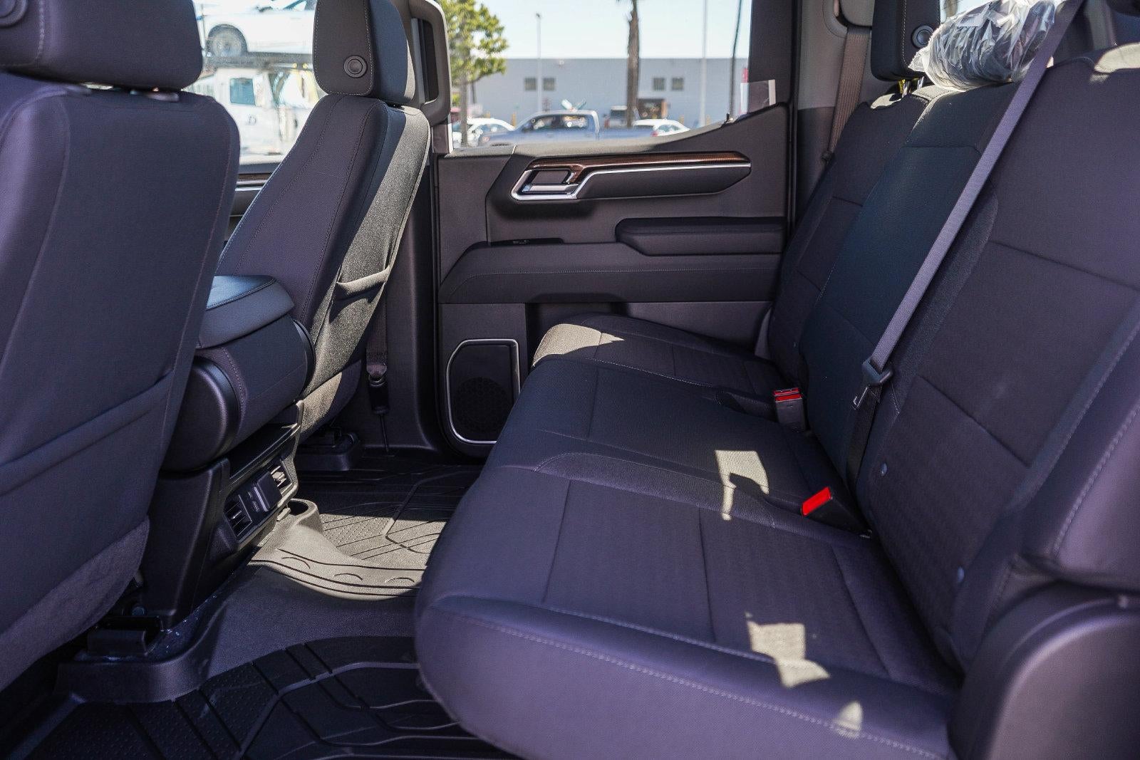 2026 Chevrolet Silverado 1500 Crew Cab Short Box 2-Wheel Drive LT