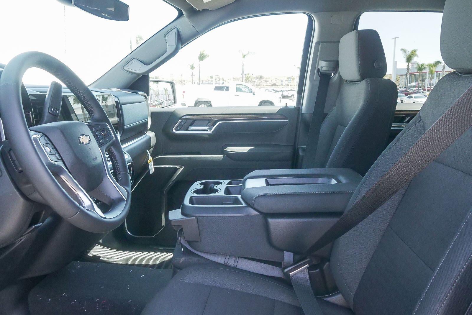 2026 Chevrolet Silverado 1500 Crew Cab Short Box 2-Wheel Drive LT
