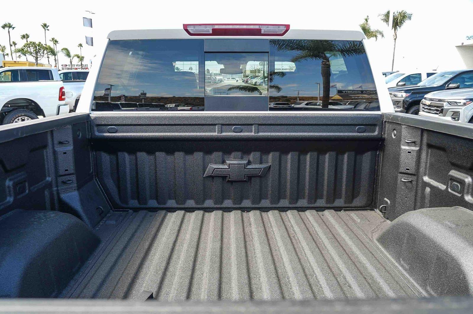 2026 Chevrolet Silverado 1500 Crew Cab Short Box 2-Wheel Drive RST
