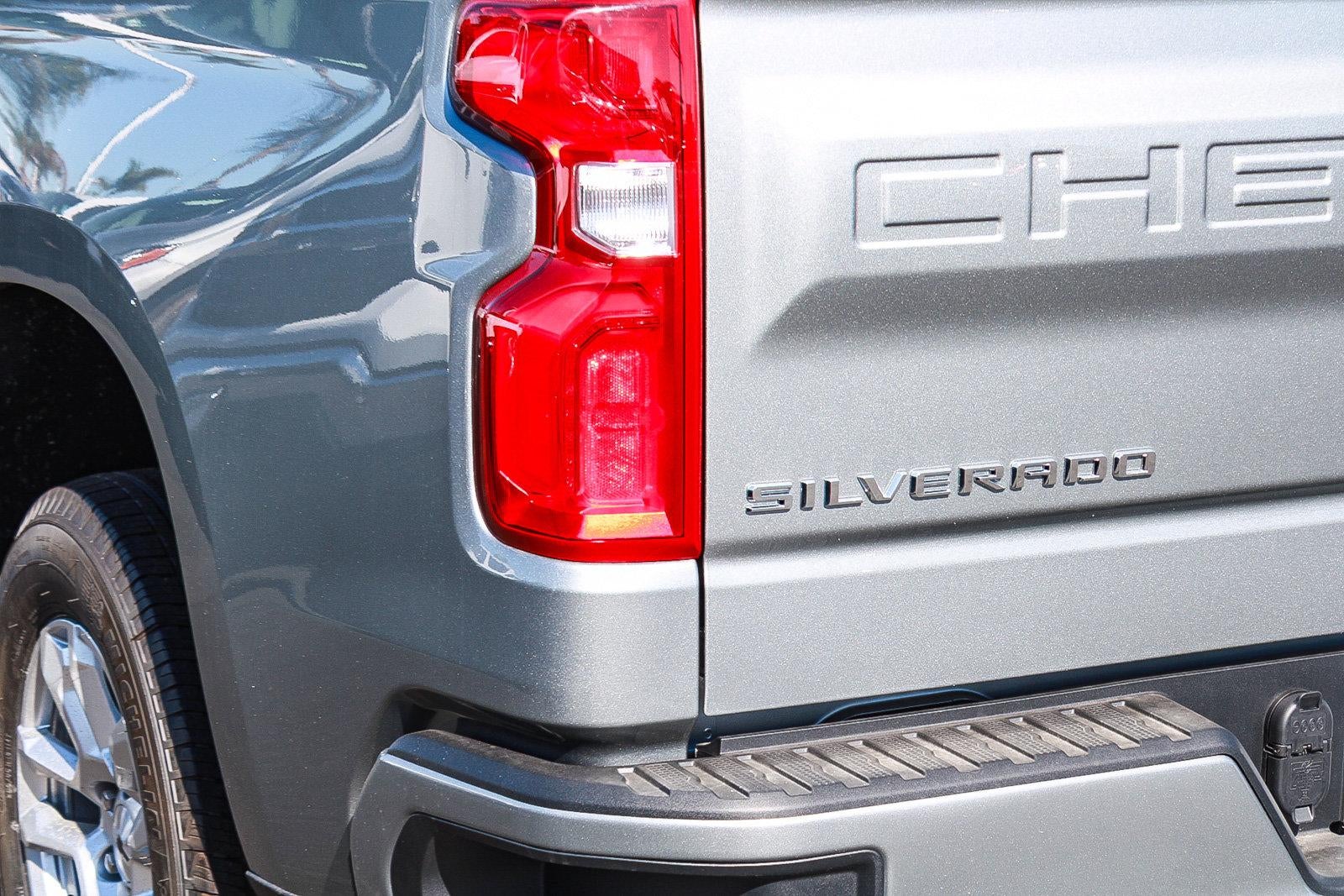 2026 Chevrolet Silverado 1500 Crew Cab Short Box 2-Wheel Drive RST