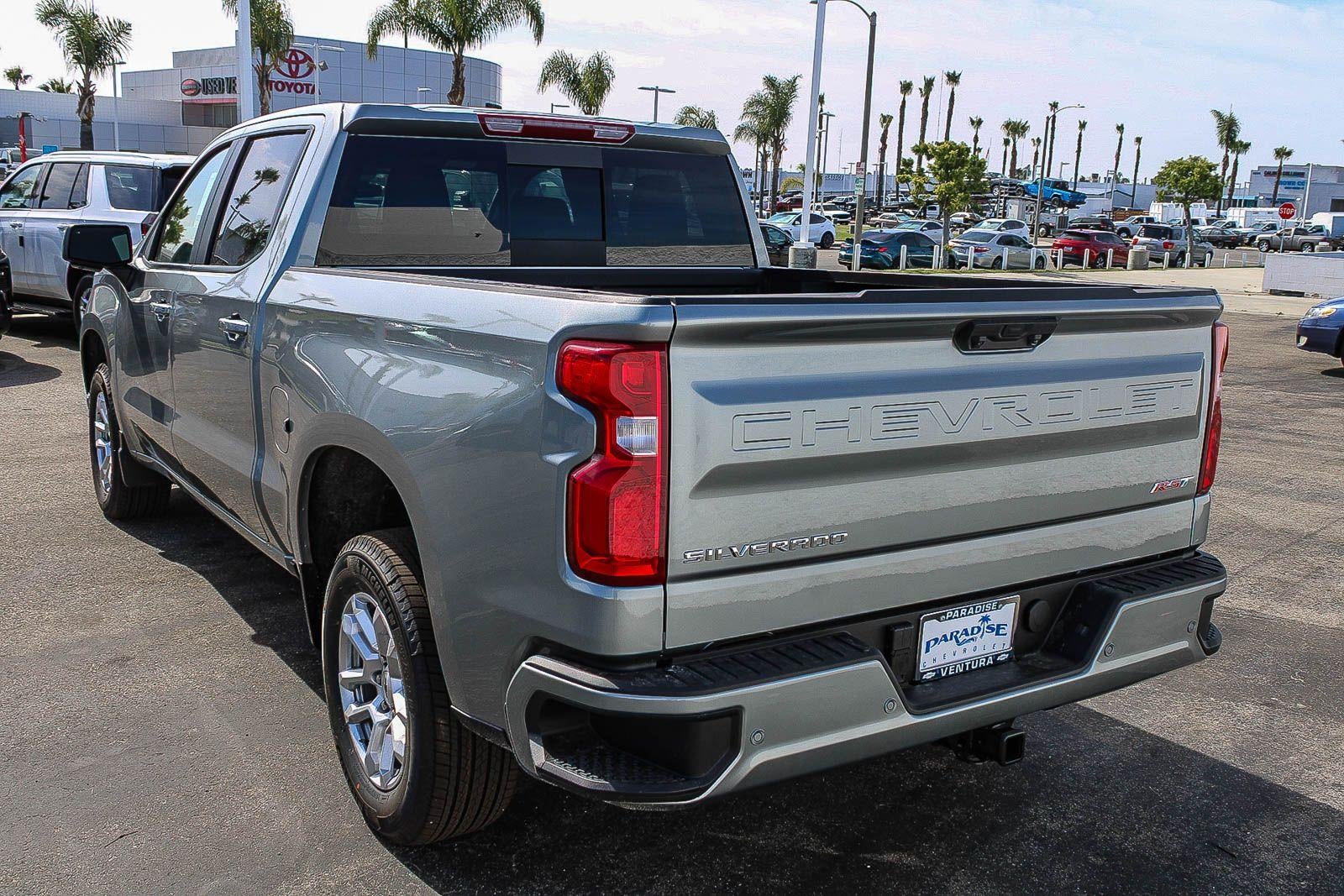2026 Chevrolet Silverado 1500 Crew Cab Short Box 2-Wheel Drive RST