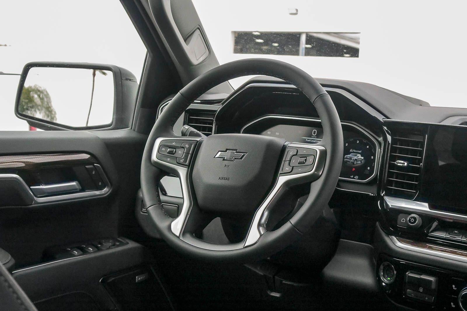 2026 Chevrolet Silverado 1500 Crew Cab Short Box 2-Wheel Drive RST