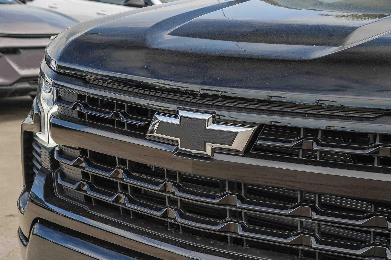 2026 Chevrolet Silverado 1500 Crew Cab Short Box 2-Wheel Drive RST