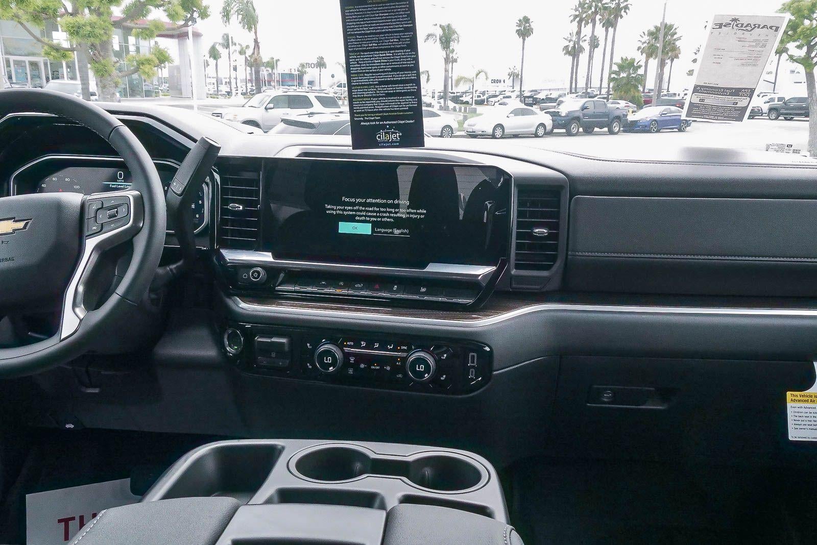 2026 Chevrolet Silverado 1500 Crew Cab Short Box 4-Wheel Drive LT 1LT