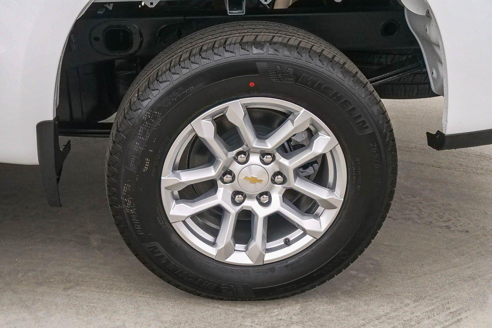 2026 Chevrolet Silverado 1500 Crew Cab Short Box 4-Wheel Drive LT 1LT