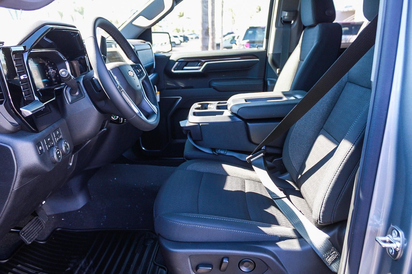 2026 Chevrolet Silverado 1500 Crew Cab Short Box 4-Wheel Drive LT 1LT