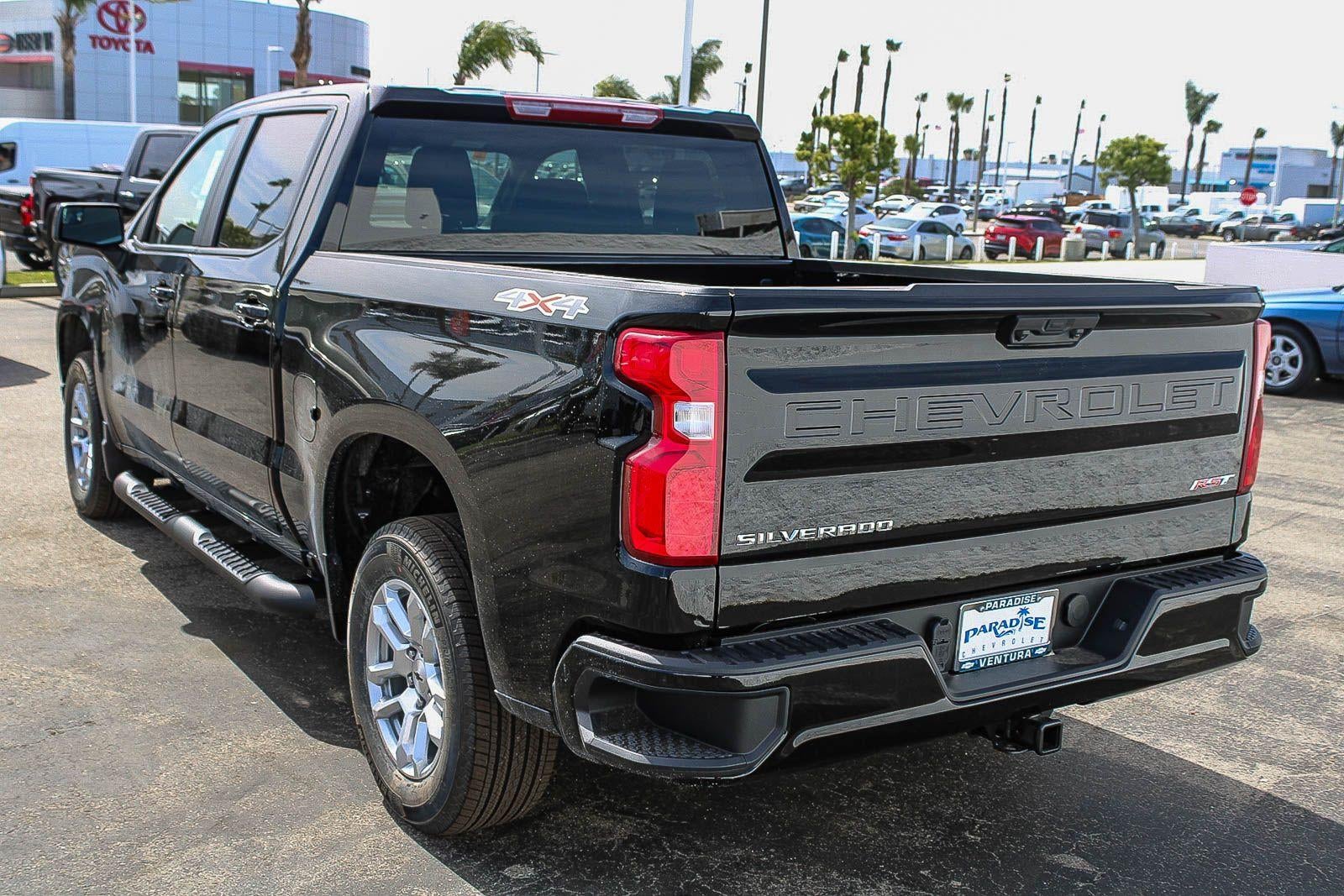 2026 Chevrolet Silverado 1500 Crew Cab Short Box 4-Wheel Drive RST