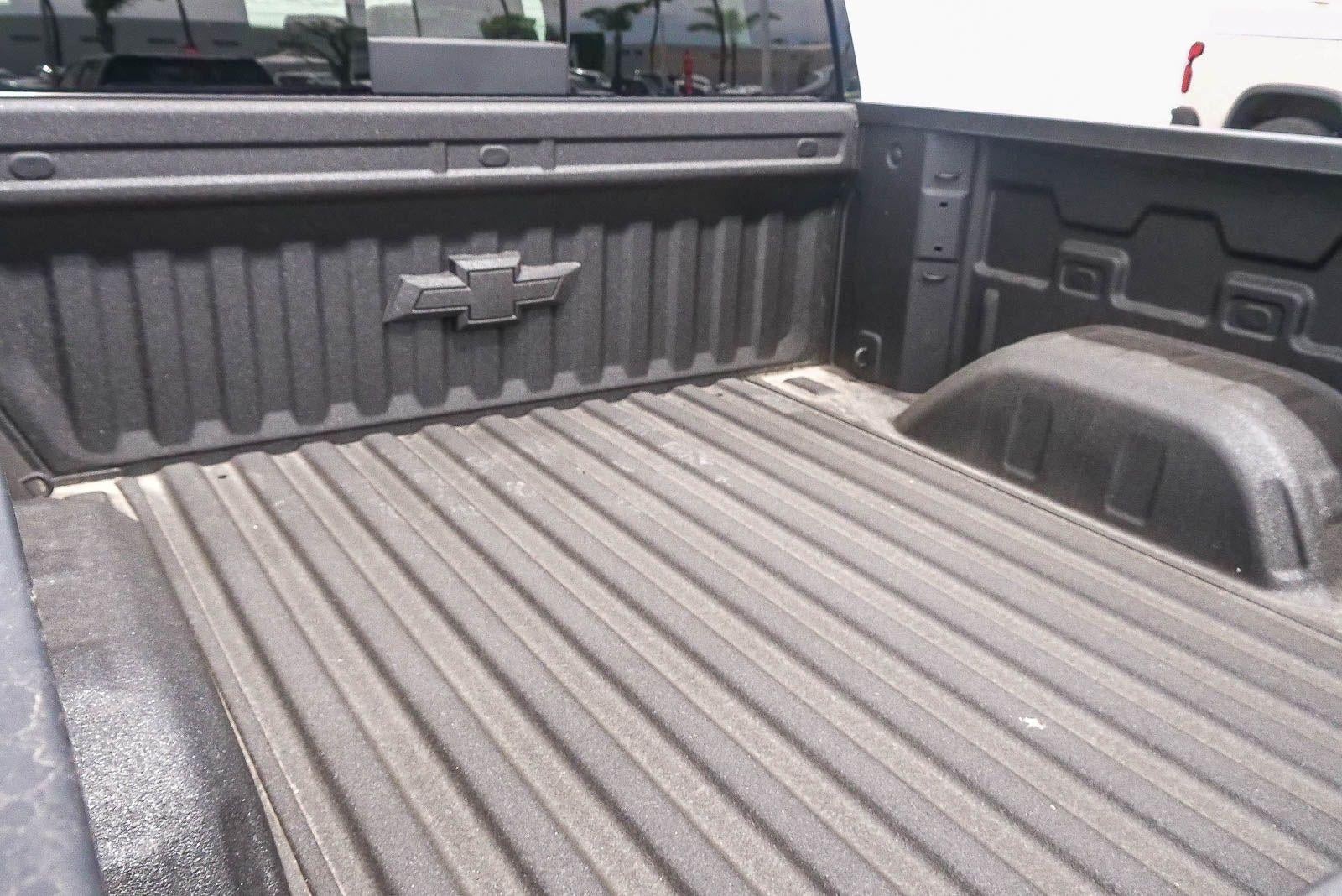 2026 Chevrolet Silverado 1500 Crew Cab Short Box 4-Wheel Drive RST